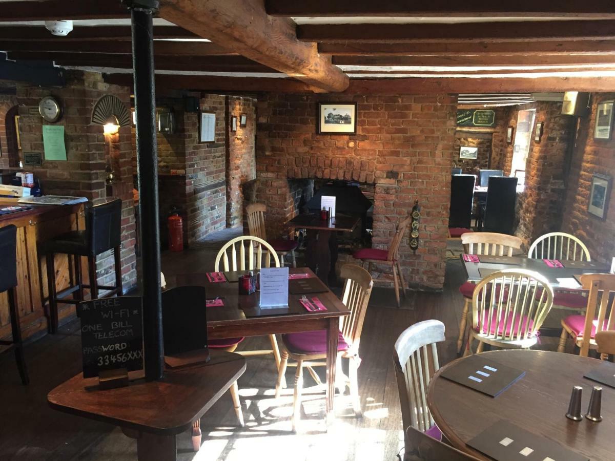 Worth  The St Crispin Inn المظهر الخارجي الصورة